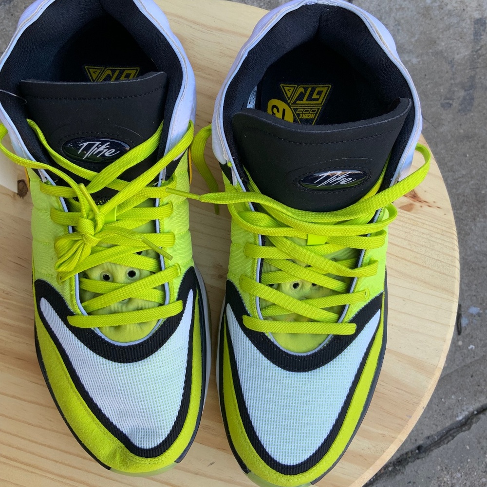 Nike G.T. Hustle 2 Basketball Shoes M/13